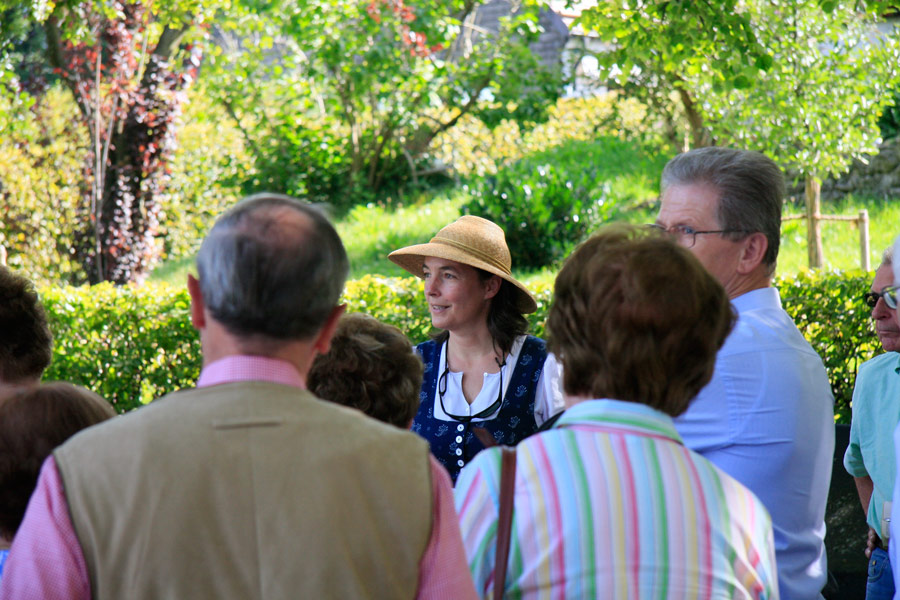 Fuehrung auf der Fraueninsel