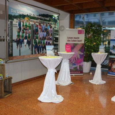 Stehempfang im Foyer